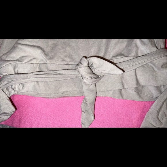 🌼🌷🌼VERSACE SPORT WOMEN’S WRAP AROUND TOP🌼🌷🌼 - Picture 11 of 12